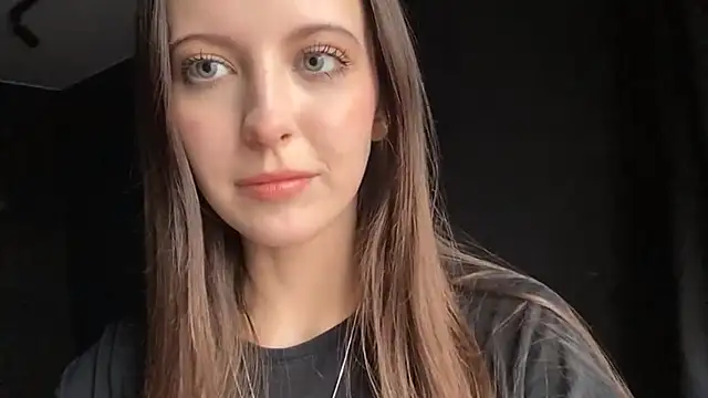 Snapshot of BarredHelenium chatting on 11/14/25, 11:14 BarredHelenium online show from 11/14/25, 11:14