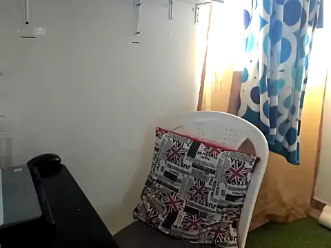 caroline 47 online show from 01/12/26, 07:20