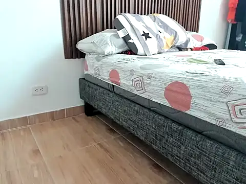 caroline 47 online show from 03/26/26, 08:29