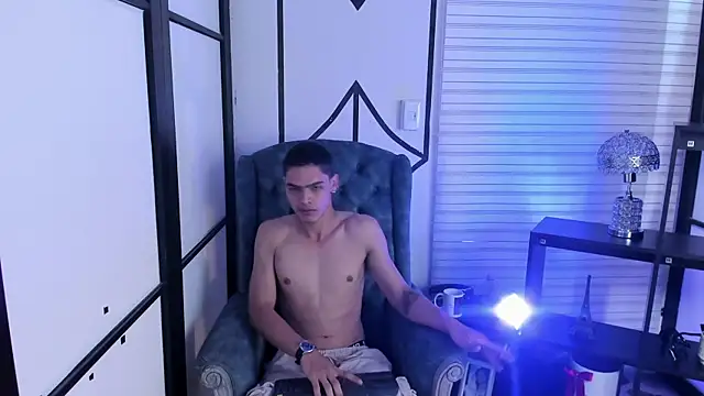 Snapshot of Ban_Mayers chatting on 11/15/25, 01:48 Ban Mayers online show from 11/15/25, 01:48