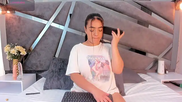 Sammy Gomez  online show from 12/18/25, 08:23