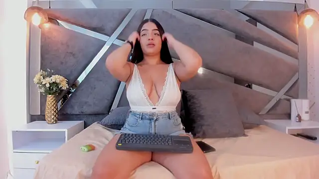 Sammy Gomez  online show from 11/20/25, 08:09