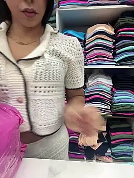 Monahliza online show from 12/01/25, 03:35