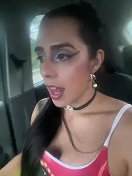 Monahliza online show from 02/15/26, 09:58