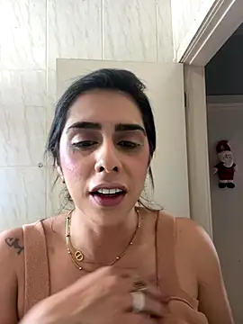 Monahliza online show from 12/05/25, 12:26