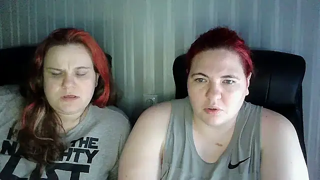 HollyXXEva online show from 01/13/26, 09:41