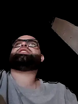 julianlondo111 online show from 12/21/25, 01:19