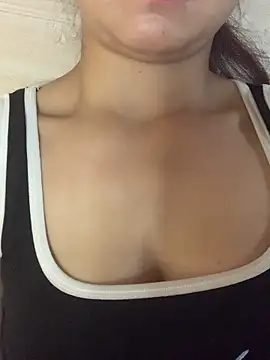 Snapshot of Diana-sexyy chatting on 02/06/26, 03:46 Diana-sexyy online show from 02/06/26, 03:46