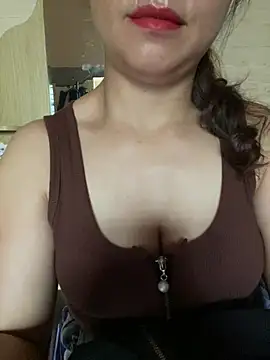 Diana-sexyy online show from 04/28/26, 03:55