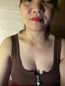 Snapshot of Diana-sexyy chatting on 02/25/26, 01:00 Diana-sexyy online show from 02/25/26, 01:00