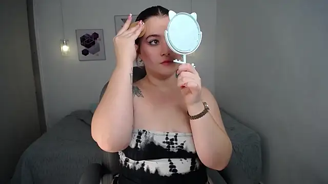 Snapshot of selene_rouse_ chatting on 04/22/26, 11:22 selene rouse online show from 04/22/26, 11:22