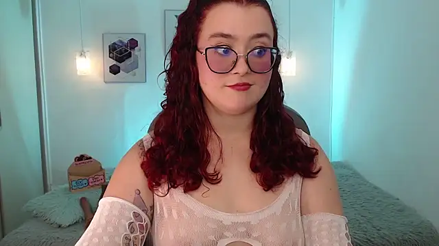 Snapshot of selene_rouse_ chatting on 06/18/26, 11:54 selene rouse online show from 06/18/26, 11:54