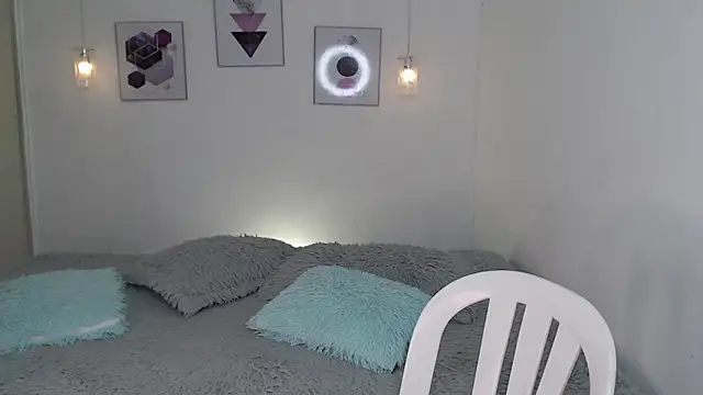 selene rouse  online show from 03/31/26, 11:29