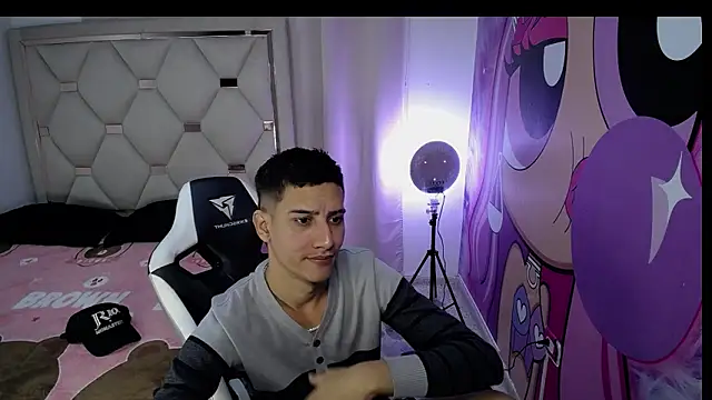 HARD GROUPP  online show from 11/13/25, 08:35