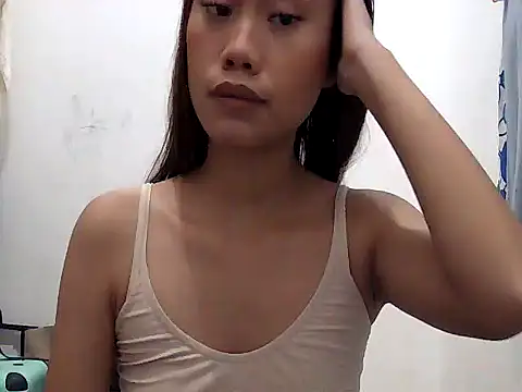 Snapshot of VelvetCharm_pinay chatting on 06/23/26, 01:53 VelvetCharm pinay online show from 06/23/26, 01:53
