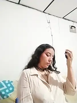 chibi love online show from 12/21/25, 04:14