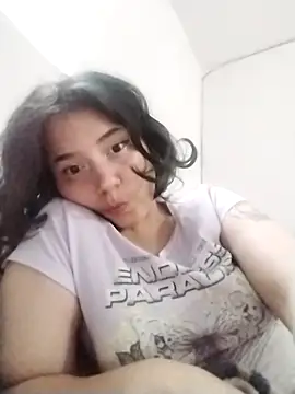 chibi love online show from 04/20/26, 08:54