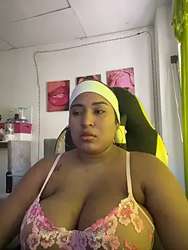 Snapshot of morena-2025 chatting on 06/11/26, 02:58 morena-2025 online show from 06/11/26, 02:58
