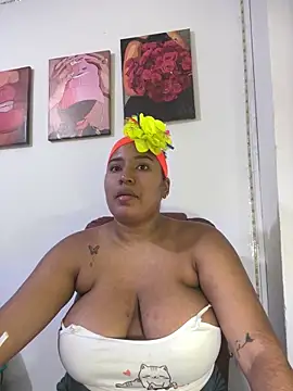 morena-2025 online show from 04/20/26, 04:52
