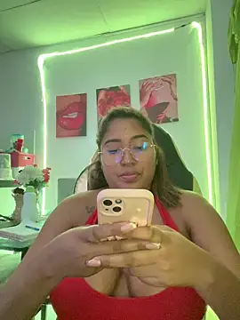 morena-2025 online show from 05/28/26, 02:19