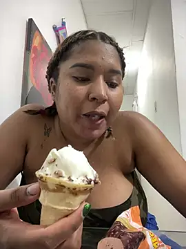 morena-2025 online show from 05/10/26, 11:50