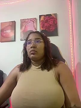 morena-2025 online show from 04/28/26, 07:07