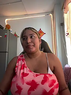 Snapshot of morena-2025 chatting on 07/08/26, 03:02 morena-2025 online show from 07/08/26, 03:02