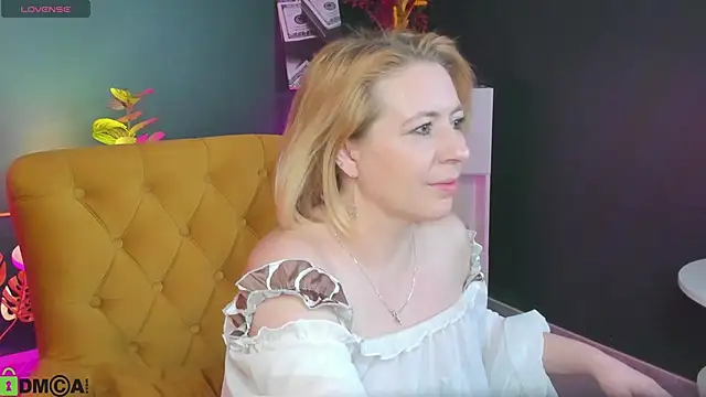 miss lisaaa online show from 12/02/25, 02:23