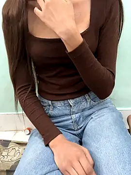 Snapshot of Sanaya_00 chatting on 11/13/25, 09:13 Sanaya 00 online show from 11/13/25, 09:13