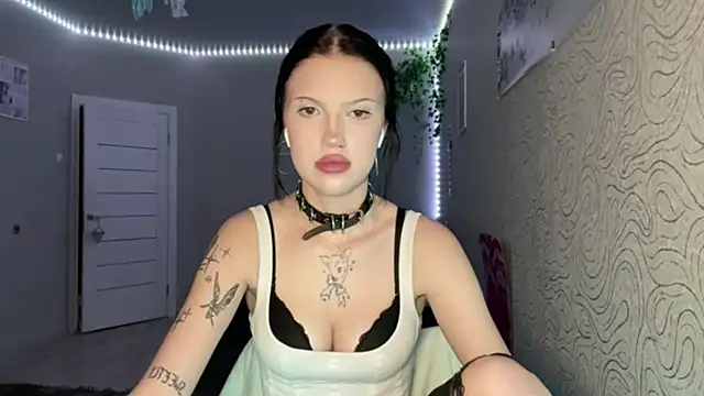 JuliaElse online show from 12/19/25, 04:53