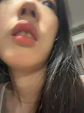 Snapshot of TinyBabe chatting on 05/09/26, 12:52 TinyBabe online show from 05/09/26, 12:52
