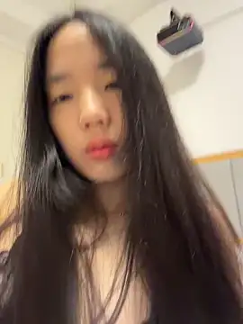Snapshot of TinyBabe chatting on 04/18/26, 12:29 TinyBabe online show from 04/18/26, 12:29