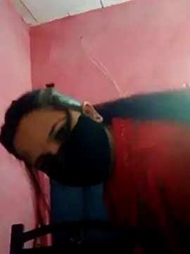 Bigg bhabi online show from 12/14/25, 11:21