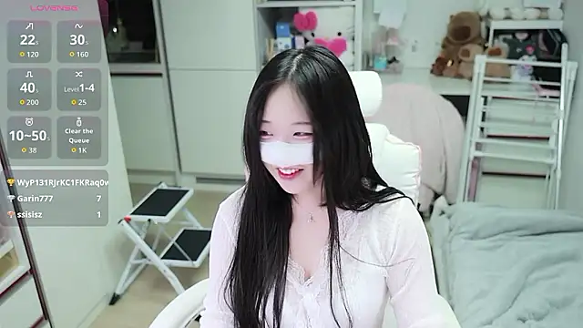 kimhyeona2005 online show from 05/03/26, 12:09