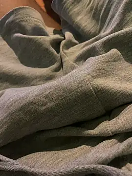 Snapshot of Sensational_grip chatting on 02/03/26, 07:41 Sensational grip online show from 02/03/26, 07:41