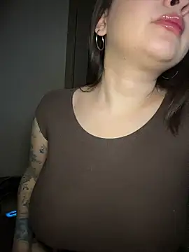 Lovynna online show from 05/29/26, 09:54