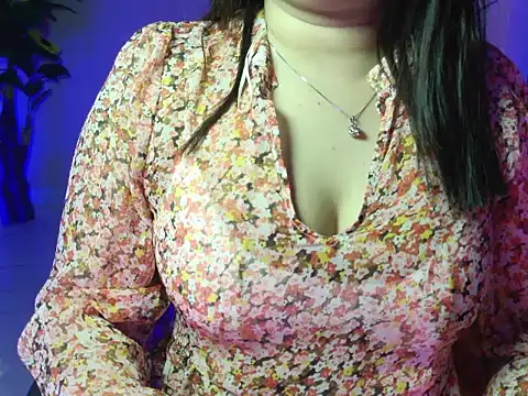 Saira Hotty online show from 02/24/26, 04:13