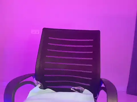 Saira Hotty online show from 11/28/25, 02:39