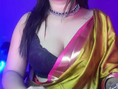 Saira Hotty online show from 12/17/25, 12:43