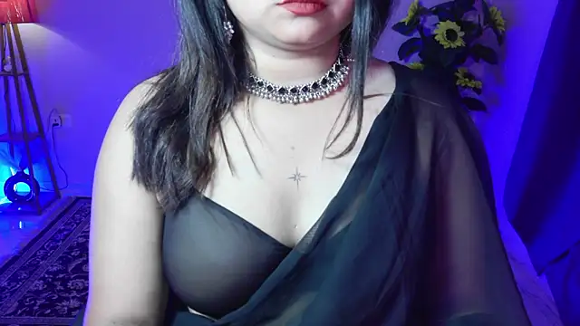 Saira Hotty online show from 04/18/26, 07:44