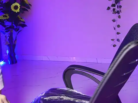 Saira Hotty online show from 02/20/26, 06:26