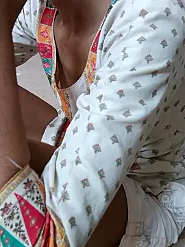 Asha devi90 online show from 04/26/26, 01:47