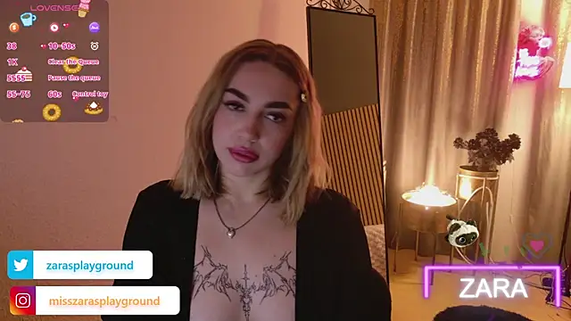 Snapshot of ZarasPlayground chatting on 04/19/26, 06:43 ZarasPlayground online show from 04/19/26, 06:43