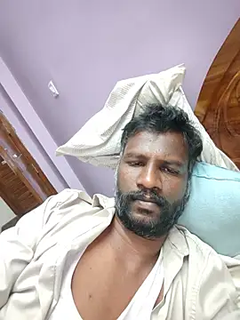 Snapshot of Paramkeerthi chatting on 07/17/26, 05:21 Paramkeerthi online show from 07/17/26, 05:21