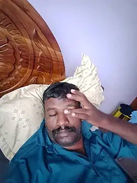 Snapshot of Paramkeerthi chatting on 06/22/26, 02:39 Paramkeerthi online show from 06/22/26, 02:39