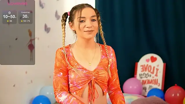SkyEyesLuna online show from 05/15/26, 03:26