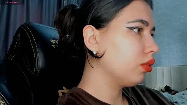 Snapshot of Diara_1an chatting on 05/22/26, 05:38 Diara 1an online show from 05/22/26, 05:38