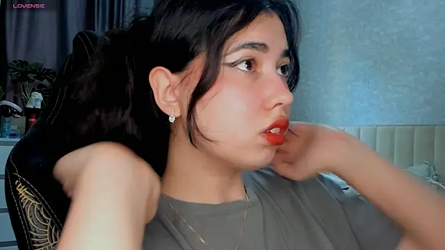 Snapshot of Diara_1an chatting on 05/08/26, 03:32 Diara 1an online show from 05/08/26, 03:32