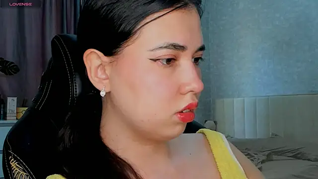 Snapshot of Diara_1an chatting on 04/27/26, 04:10 Diara 1an online show from 04/27/26, 04:10