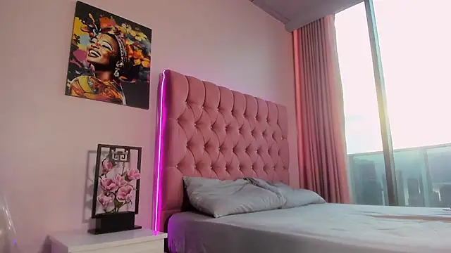 VanillaFlo online show from 02/16/26, 06:01